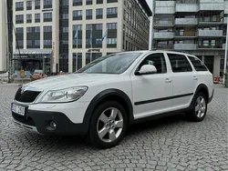 Vit Begagnad 2011 Skoda Octavia Scout Kombi | 77 900 kr (Lite dyr)