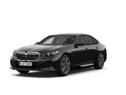 Black sapphire metallic Ny 2024 BMW 530e Efficient Dynamics Kombi | 709 500 kr (Superpris)