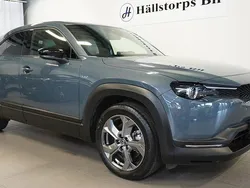 Grå Begagnad 2022 Mazda MX30 Touring SUV | 219 900 kr (Dyr)