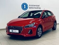 Röd Begagnad 2017 Hyundai i30 Comfort Halvkombi | 179 900 kr (Marknadspris)