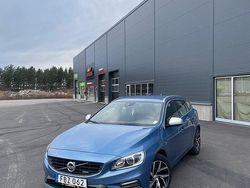 Blå Begagnad 2015 Volvo V60 R-Design Kombi | 190 000 kr (Lite dyr)