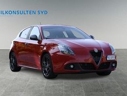 Röd Begagnad 2017 Alfa Romeo Giulietta Veloce Halvkombi | 199 900 kr