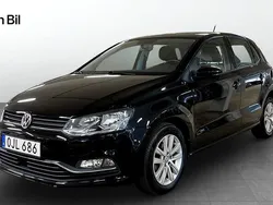Svart (black) Begagnad 2016 VW Polo Halvkombi | 109 900 kr (Marknadspris)