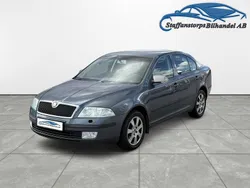 Mörkgrå Begagnad 2005 Skoda Octavia Halvkombi | 14 500 kr (Lite dyr)