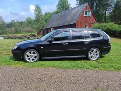 Svart Begagnad 2006 Saab 9-3 Linear Kombi | 18 500 kr (Marknadspris)