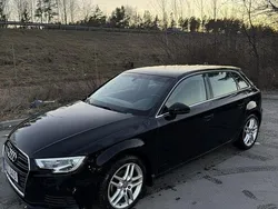 Svart Begagnad 2019 Audi A3 Halvkombi | 189 000 kr (Bra pris)