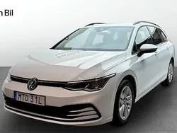 Vit Begagnad 2021 VW Golf VIII Life Kombi | 219 900 kr (Bra pris)