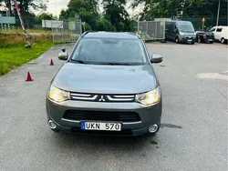 Grå Begagnad 2013 Mitsubishi Outlander SUV | 85 000 kr (Bra pris)
