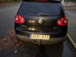 Begagnad 2006 VW Golf V | 40 000 kr