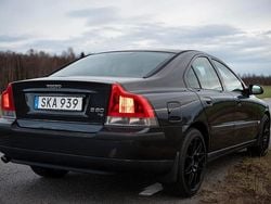 Mörkgrå Begagnad 2001 Volvo S60 Sedan | 49 900 kr