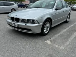 Grå Begagnad 2001 BMW 525 Sedan | 88 900 kr (Marknadspris)