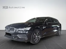 Svart Begagnad 2022 Volvo V60 Kombi | 309 900 kr (Superpris)