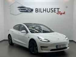 Vit Begagnad 2020 Tesla Model 3 Standard Range Plus Sedan | 228 500 kr (Marknadspris)