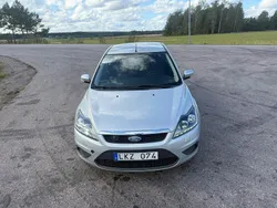 Grå Begagnad 2008 Ford Focus Trend Halvkombi | 19 500 kr
