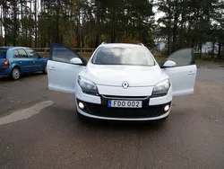 Vit Begagnad 2012 Renault Mégane GrandTour Kombi | 85 000 kr (Dyr)