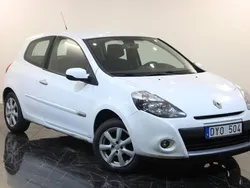 Vit Begagnad 2010 Renault Clio II R.S. Halvkombi | 39 900 kr