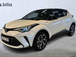 Vit Begagnad 2022 Toyota C-HR SUV | 279 900 kr