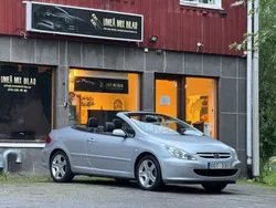 Ljusgrå Begagnad 2003 Peugeot 307 CC Sport Cab | 59 900 kr (Dyr)