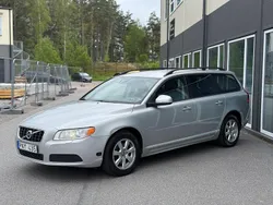 Ljusgrå (grå) Begagnad 2012 Volvo V70 Kombi | 84 900 kr (Marknadspris)