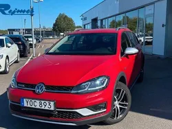 Röd Begagnad 2018 VW Golf Alltrack Kombi | 224 800 kr (Marknadspris)