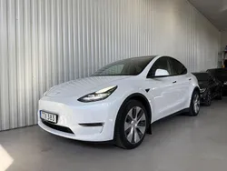 Vit Begagnad 2021 Tesla Model Y Long Range AWD SUV | 319 000 kr