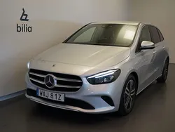 Silver Begagnad 2022 Mercedes B200 Minibuss | 309 500 kr (Dyr)