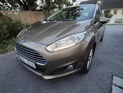 Brun Begagnad 2013 Ford Fiesta Titanium Halvkombi | 64 500 kr (Marknadspris)