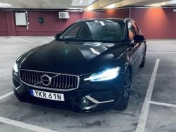 Svart Begagnad 2021 Volvo V60 Inscription Kombi | 289 000 kr (Bra pris)
