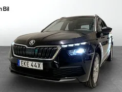 Svart (black magic pärleffekt me) Begagnad 2022 Skoda Kamiq Style SUV | 234 900 kr (Marknadspris)