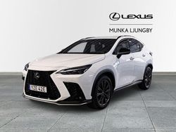 Vit Begagnad 2023 Lexus NX450h+ Sport Line SUV | 609 900 kr (Marknadspris)