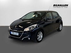 Mörkgrå Begagnad 2017 Peugeot 208 Halvkombi | 99 900 kr (Marknadspris)