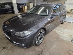 Grå metallic Begagnad 2016 BMW 520 Kombi | 159 000 kr (Marknadspris)