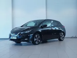 Svart Begagnad 2022 Nissan Leaf Tekna Halvkombi | 189 900 kr (Bra pris)