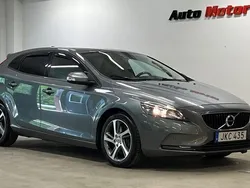 Grå Begagnad 2016 Volvo V40 Kinetic Kombi | 129 900 kr (Marknadspris)