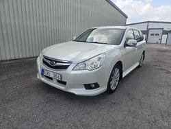 Gul Begagnad 2011 Subaru Legacy Kombi | 53 000 kr