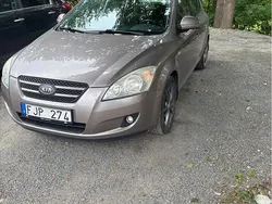 Grå Begagnad 2007 Kia Ceed 4 Halvkombi | 37 000 kr (Marknadspris)
