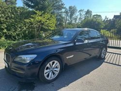 Blå Begagnad 2010 BMW 740 M Sport Sedan | 210 000 kr