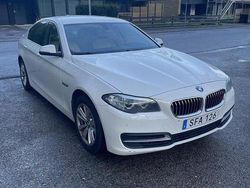 Vit Begagnad 2015 BMW 520 Sedan | 159 000 kr (Marknadspris)