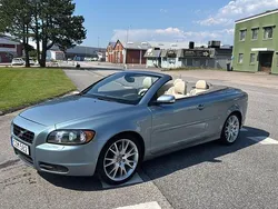 Ljusblå Begagnad 2006 Volvo C70 Momentum Cab | 89 900 kr (Lite dyr)
