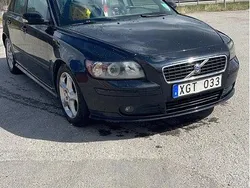 Svart Begagnad 2006 Volvo S40 Kinetic Sedan | 27 000 kr (Lite dyr)