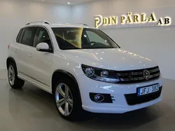 Vit Begagnad 2014 VW Tiguan Sport SUV | 124 900 kr (Marknadspris)