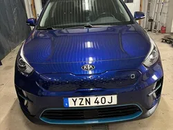 Blå Begagnad 2021 Kia e-Niro 2 SUV | 245 000 kr (Marknadspris)
