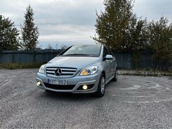 Silver Begagnad 2010 Mercedes 180 Sedan | 26 500 kr (Superpris)