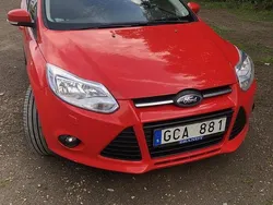 Röd Begagnad 2013 Ford Focus Kombi | 33 000 kr (Bra pris)