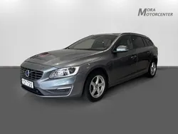 Grå Begagnad 2017 Volvo V60 Standard Kombi | 219 000 kr (Lite dyr)
