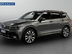 Grå Begagnad 2019 VW Tiguan Allspace R-line SUV | 339 900 kr (Marknadspris)