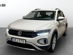 Grå Begagnad 2022 VW T-Roc SUV | 189 900 kr (Marknadspris)