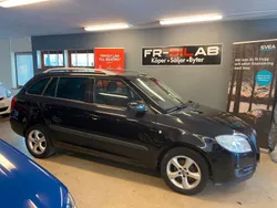 Svart Begagnad 2008 Skoda Fabia Kombi | 57 900 kr (Marknadspris)