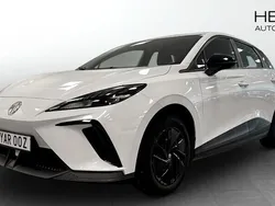 Vit (white) Begagnad 2023 MG MG4 EV Halvkombi | 269 900 kr (Lite dyr)