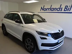 Vit (moon white metallic) Begagnad 2019 Skoda Kodiaq SportLine SUV | 379 900 kr (Marknadspris)